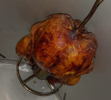 Cargar imagen en el visor de la galería, ACCESORIO PARA POLLO AL BARRIL |  POLLO SENTADO AL BARRIL
